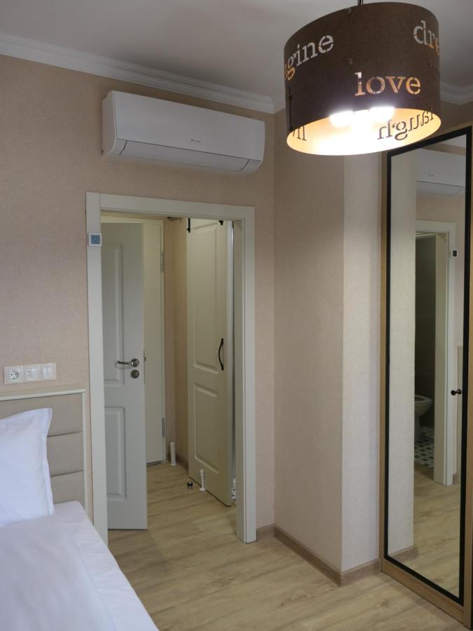 Hotel Mediterraneo イップス・アン・デア・ドナウ エクステリア 写真