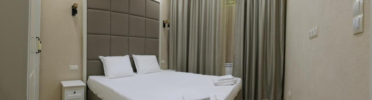 Hotel Mediterraneo イップス・アン・デア・ドナウ エクステリア 写真
